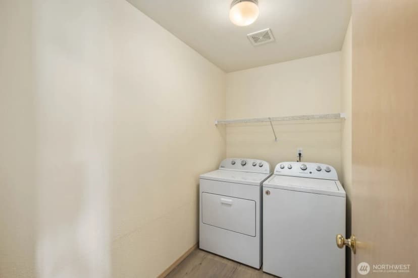 Property photo for 15920 42nd Avenue E, Tacoma photo 18