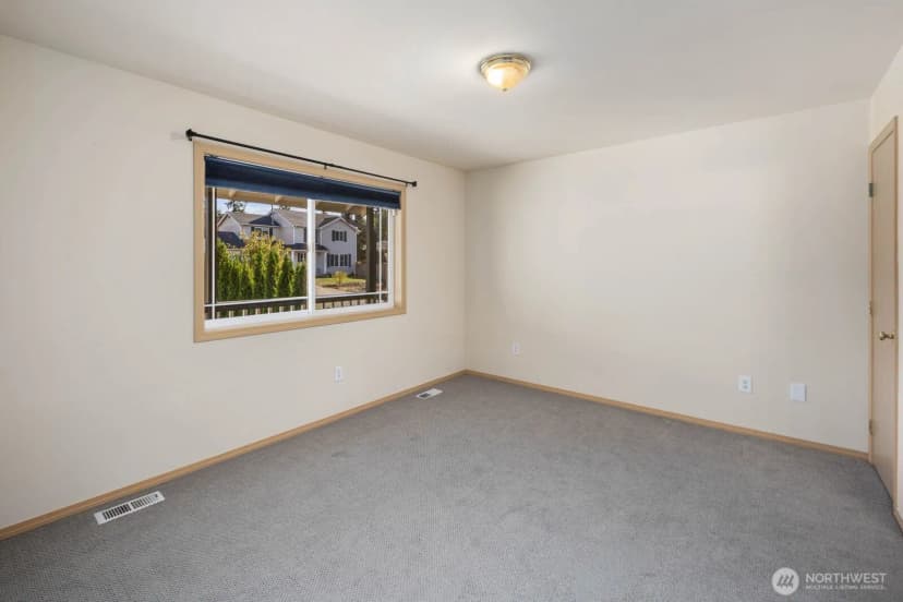 Property photo for 15920 42nd Avenue E, Tacoma photo 10