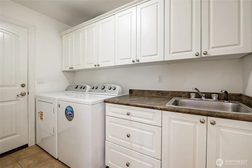 Property photo for 8124 Comox Rd, Blaine photo 20