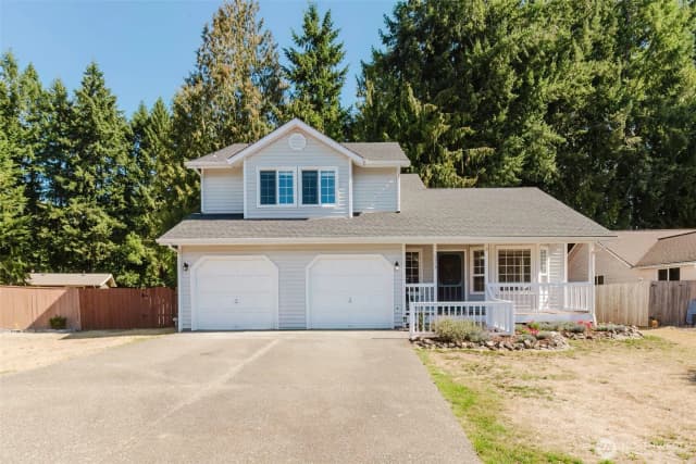 Property photo for 8473 Covina Loop Ne, Bremerton photo 2