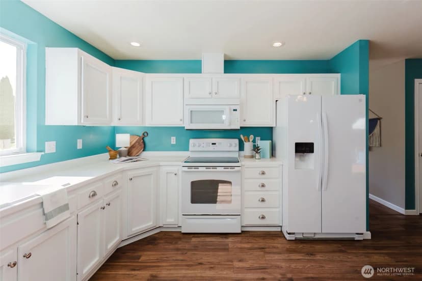 Property photo for 8473 Covina Loop Ne, Bremerton photo 9