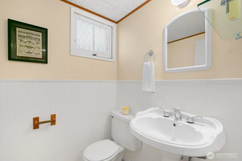 Property photo for 3430 40th Avenue W, Seattle photo 26