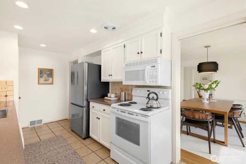 Property photo for 3430 40th Avenue W, Seattle photo 11