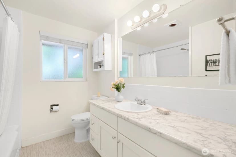 Property photo for 3430 40th Avenue W, Seattle photo 18