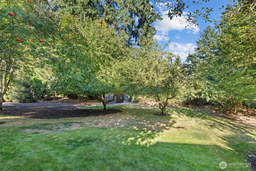Property photo for 19538 158th Place Ne, Woodinville photo 37