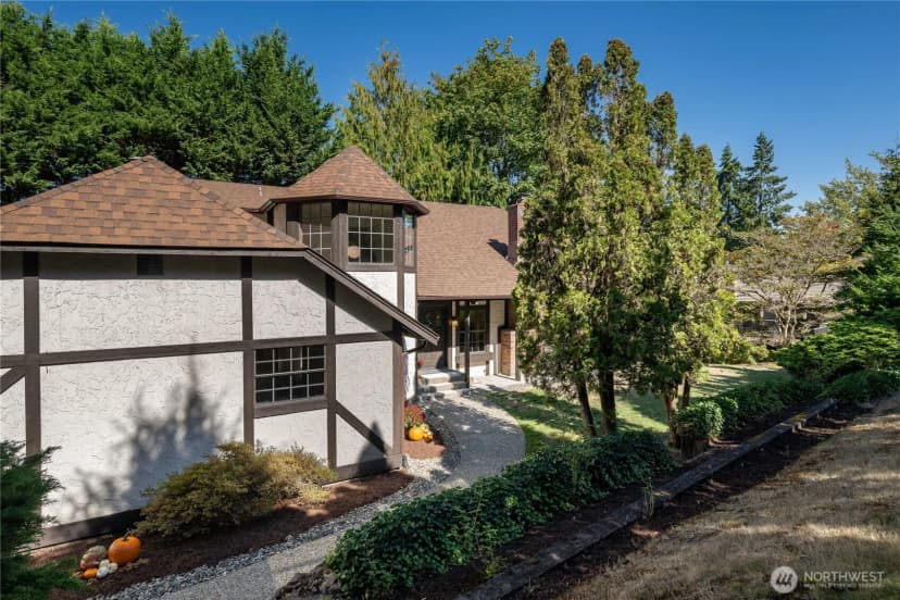 Property photo for 4631 Highland Drive, Bellevue