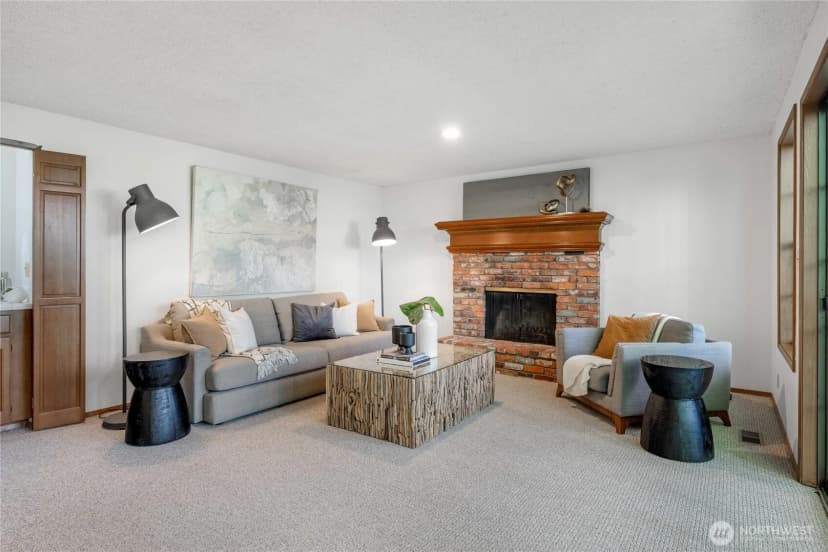 Property photo for 4631 Highland Drive, Bellevue photo 10