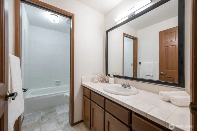 Property photo for 4631 Highland Drive, Bellevue photo 20