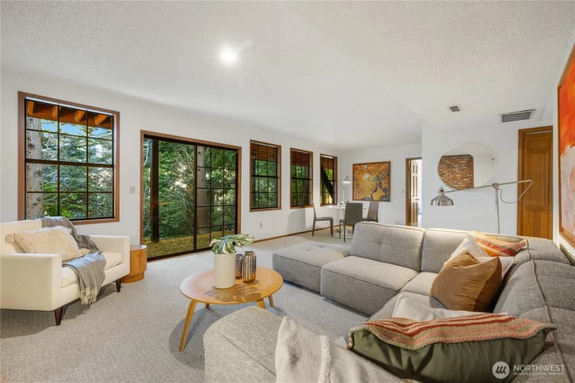 Property photo for 4631 Highland Drive, Bellevue photo 23
