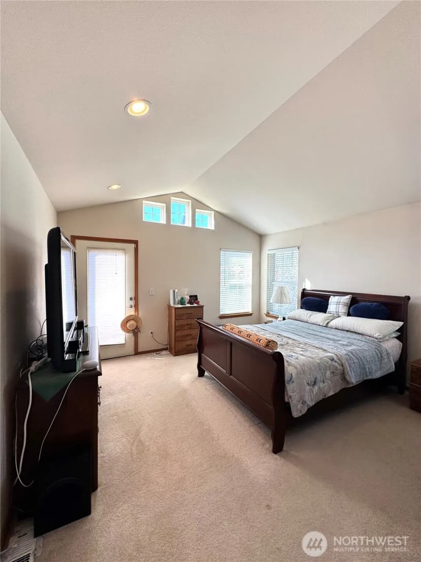 Property photo for 1612 Holbrook Avenue, Everett photo 14
