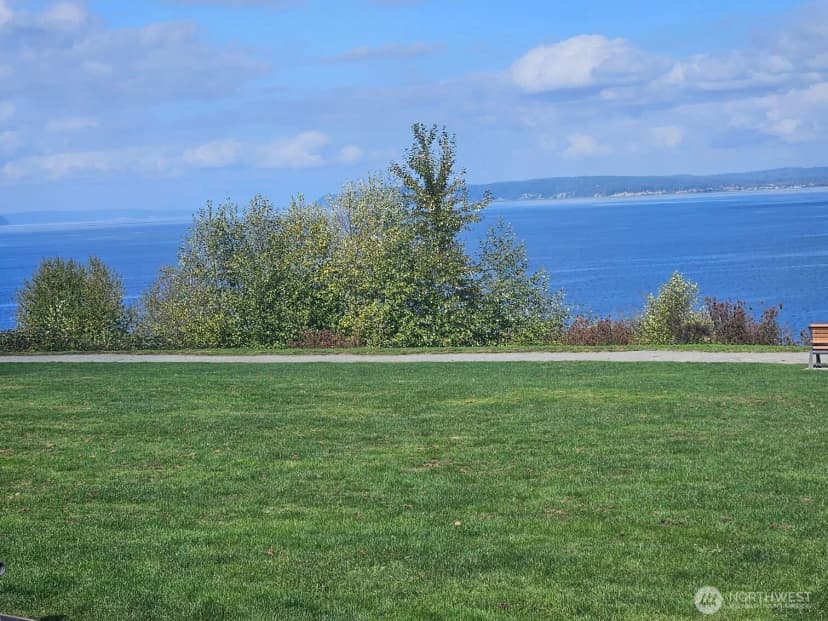 Property photo for 1612 Holbrook Avenue, Everett photo 22