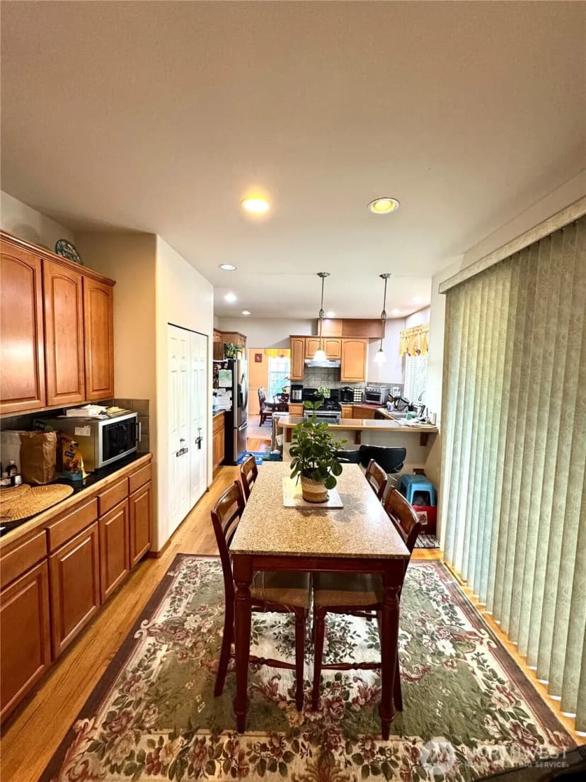 Property photo for 1612 Holbrook Avenue, Everett photo 6