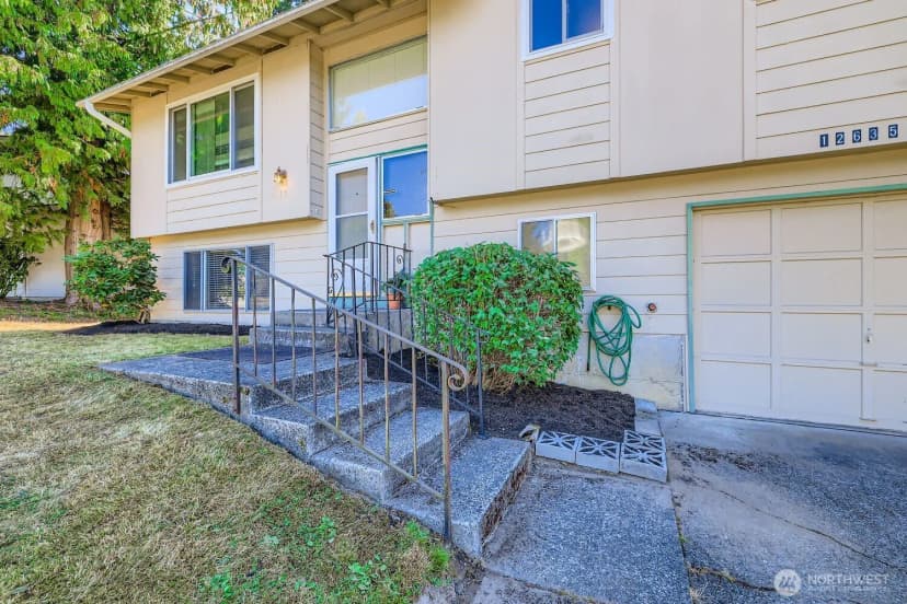 Property photo for 12635 Ne 154th Street, Woodinville photo 2