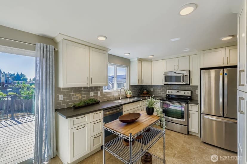 Property photo for 12635 Ne 154th Street, Woodinville photo 6
