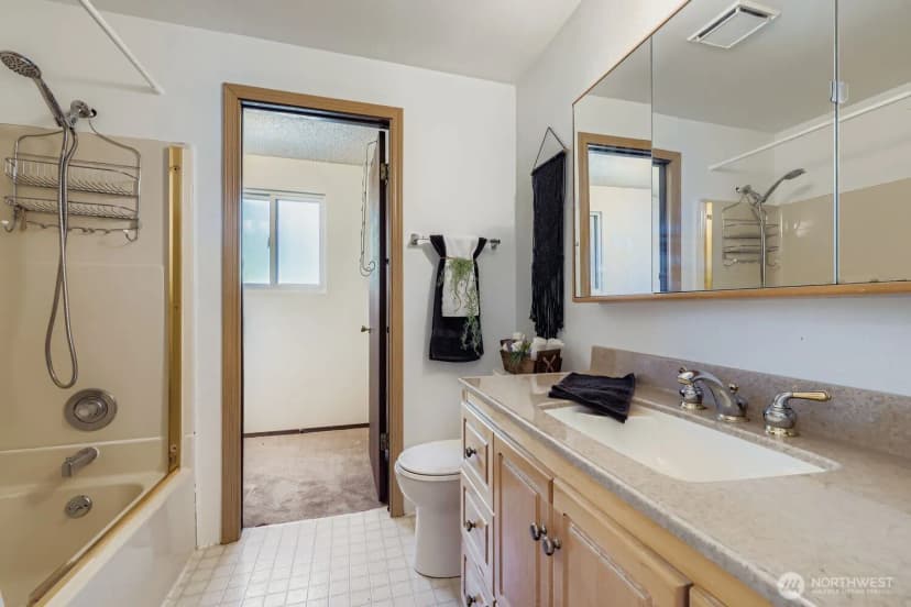 Property photo for 12635 Ne 154th Street, Woodinville photo 15