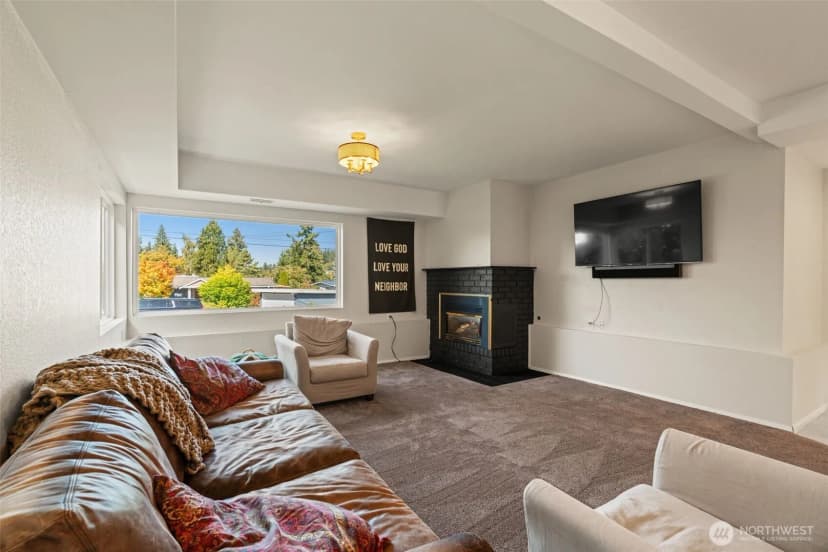 Property photo for 1026 Glen Street, Edmonds photo 22