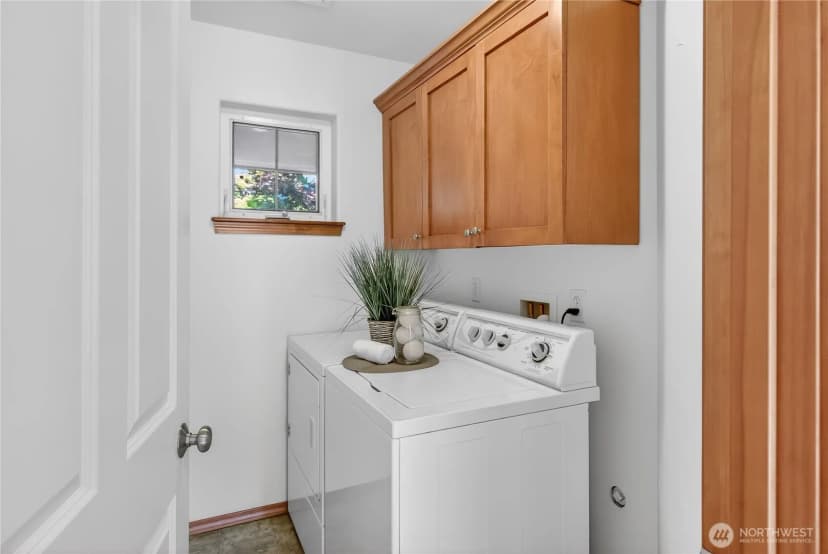 Property photo for 5910 Artist Drive, Ferndale photo 17