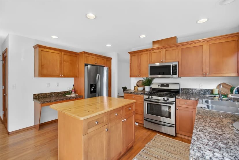 Property photo for 5910 Artist Drive, Ferndale photo 13