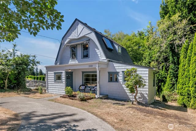 Property photo for 2132 Sunset Drive W, University Place photo 2