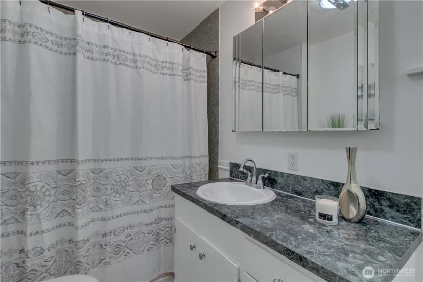 Property photo for 2132 Sunset Drive W, University Place photo 10