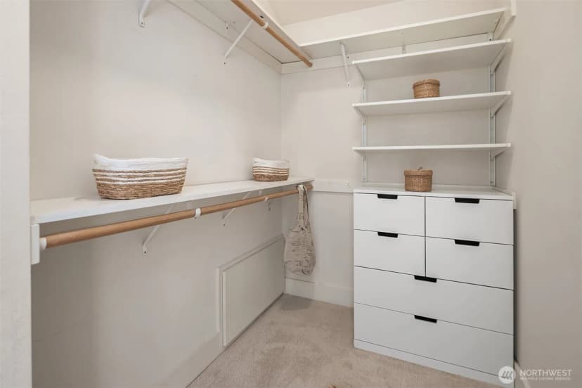 Property photo for 2720 Nob Hill Avenue N, Seattle photo 19