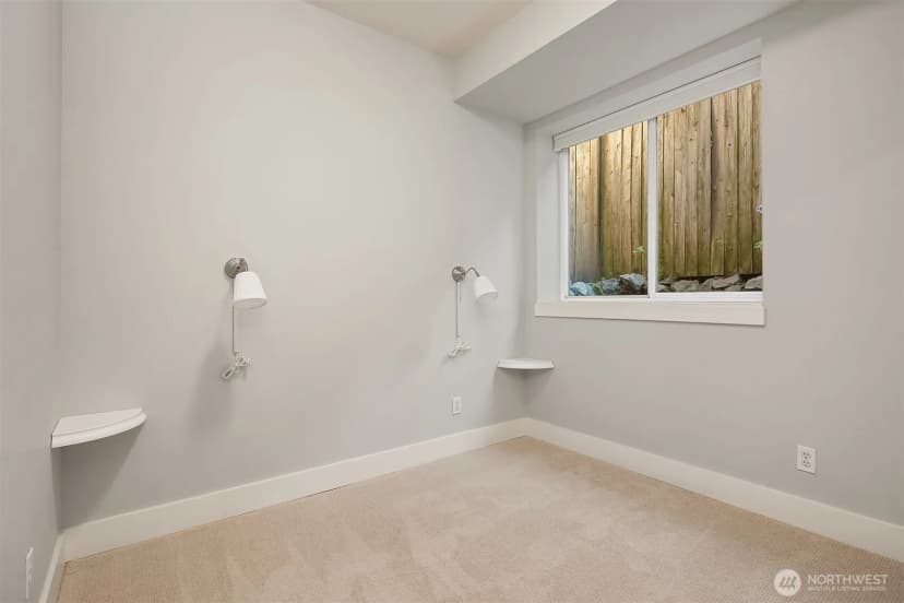 Property photo for 2720 Nob Hill Avenue N, Seattle photo 29