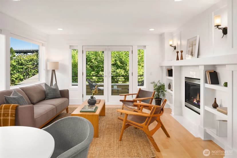 Property photo for 2720 Nob Hill Avenue N, Seattle photo 8