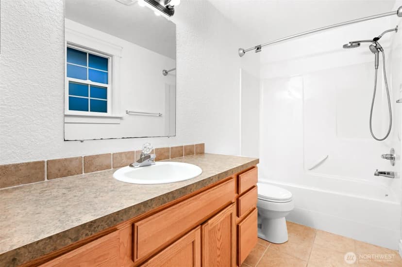 Property photo for 46 Sudden Valley Drive, Bellingham photo 16