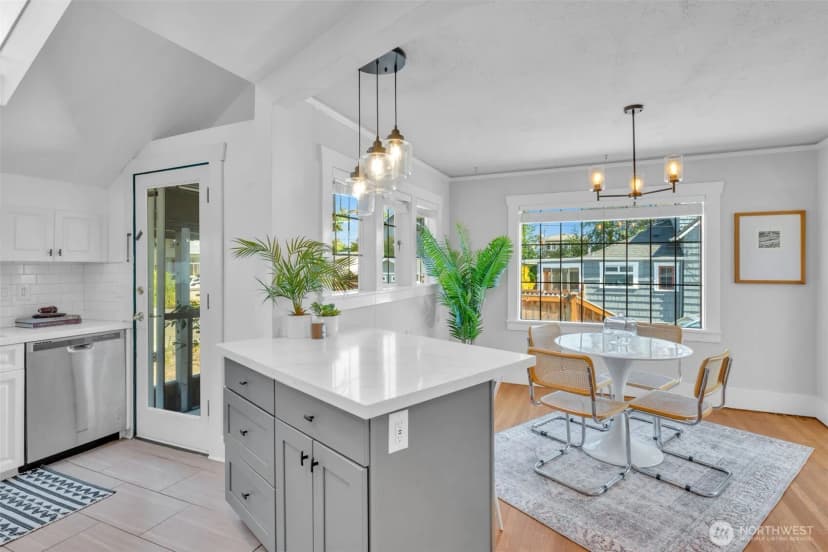Property photo for 5232 S Holly Street, Seattle photo 11