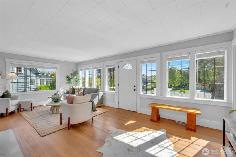 Property photo for 5232 S Holly Street, Seattle photo 4