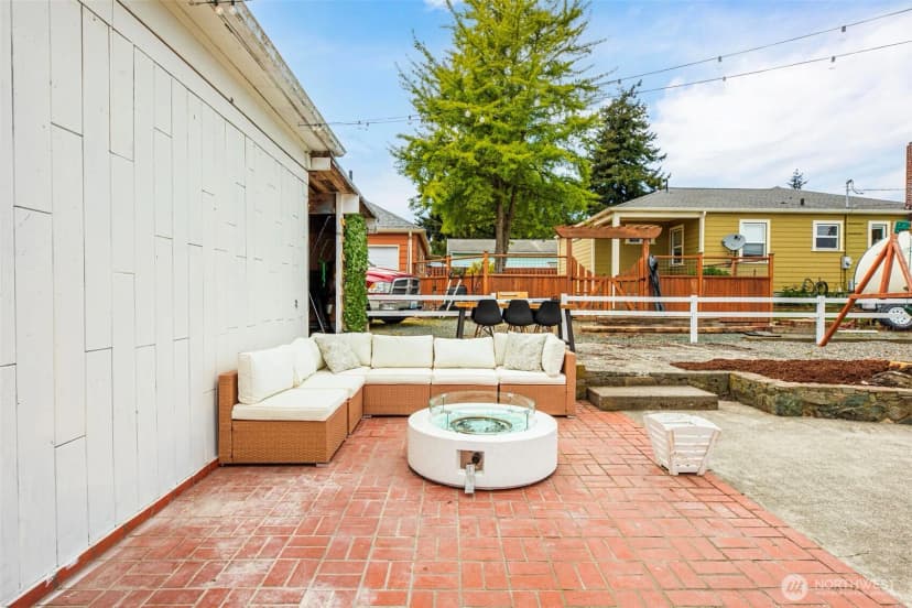 Property photo for 1301 14th Street, Anacortes photo 31