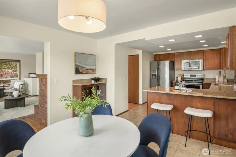 Property photo for 4424 4th Avenue Nw #5, Seattle photo 10