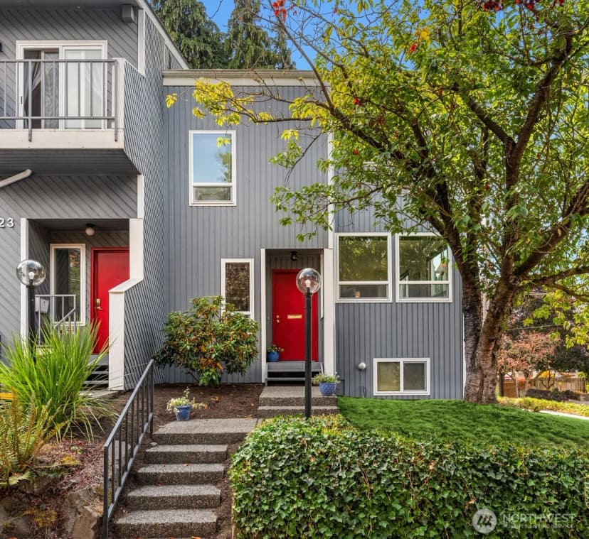 Property photo for 4424 4th Avenue Nw #5, Seattle photo 3