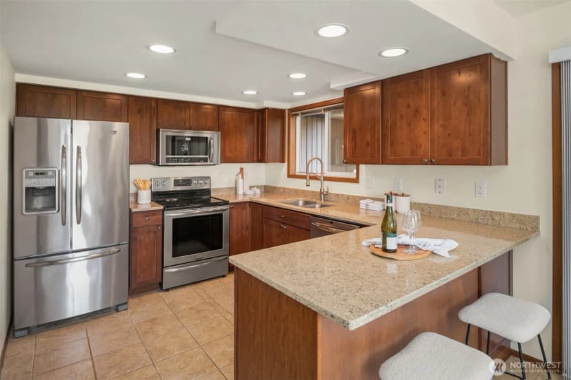 Property photo for 4424 4th Avenue Nw #5, Seattle photo 13