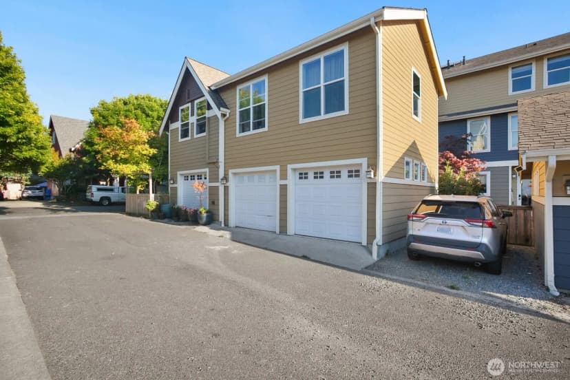 Property photo for 3002 Sw Graham Street, Seattle photo 25