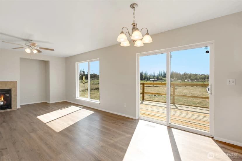 Property photo for 2112 307th Street S, Roy photo 10