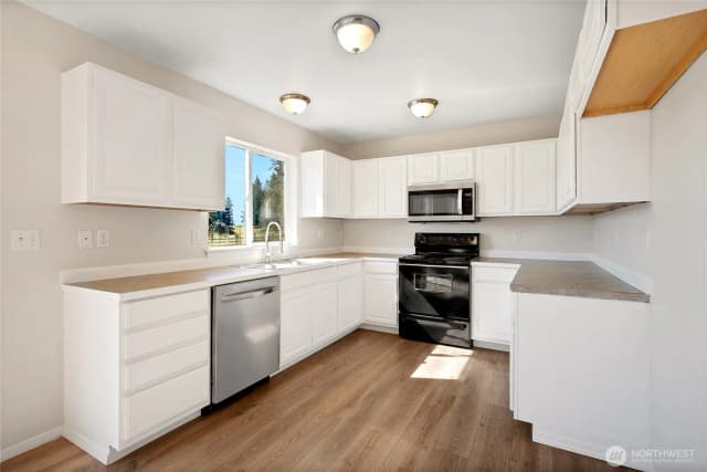 Property photo for 2112 307th Street S, Roy photo 5