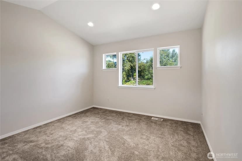 Property photo for 2112 307th Street S, Roy photo 13