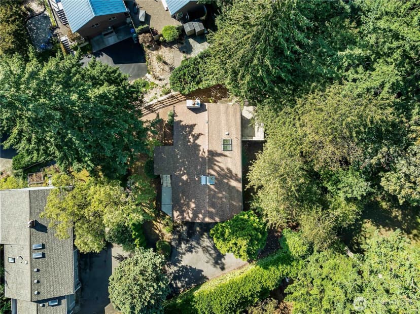 Property photo for 6907 96th Avenue Se, Mercer Island photo 20