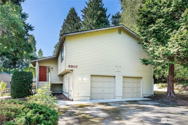 Property photo for 6907 96th Avenue Se, Mercer Island