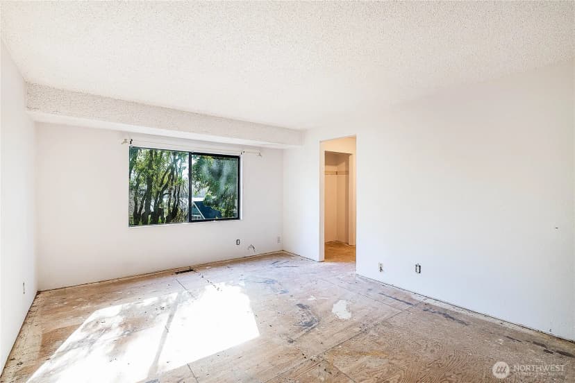 Property photo for 6907 96th Avenue Se, Mercer Island photo 9