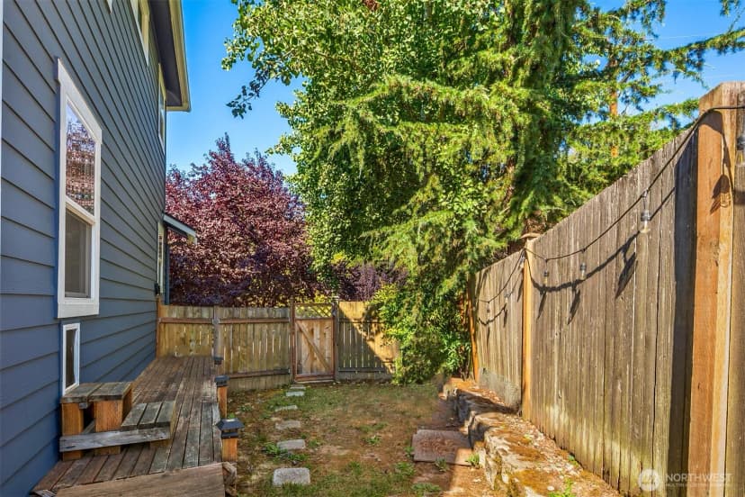 Property photo for 520 46th Street Se, Everett photo 29
