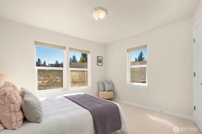 Property photo for 520 46th Street Se, Everett photo 22
