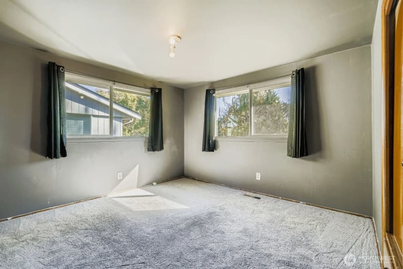 Property photo for 14630 3rd Avenue Sw, Burien photo 6