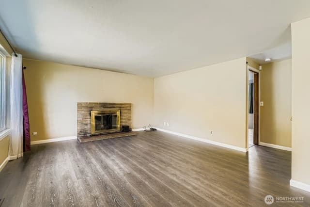 Property photo for 14630 3rd Avenue Sw, Burien photo 3