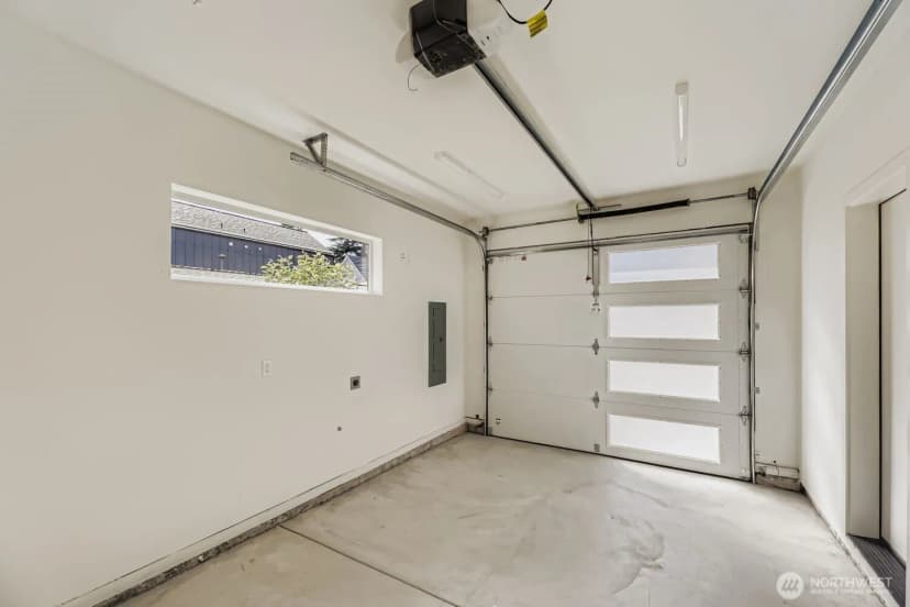 Property photo for 5717 35th Avenue Ne, Seattle photo 26