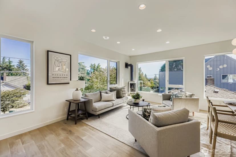 Property photo for 5717 35th Avenue Ne, Seattle photo 15