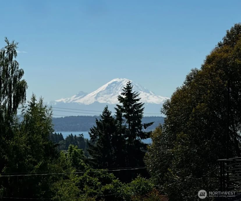 Property photo for 5717 35th Avenue Ne, Seattle photo 29