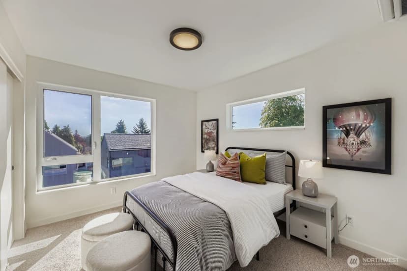 Property photo for 5717 35th Avenue Ne, Seattle photo 21