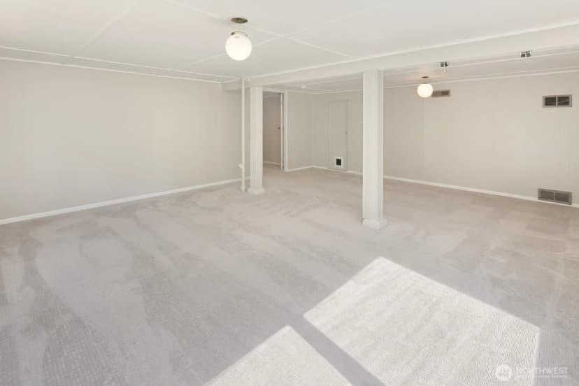 Property photo for 4910 W View Drive, Everett photo 19